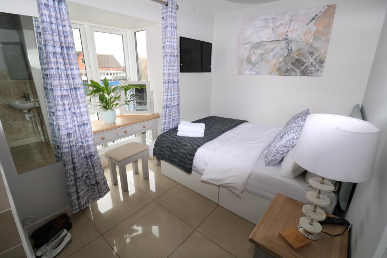Riverside Rooms Рединг Екстериор снимка