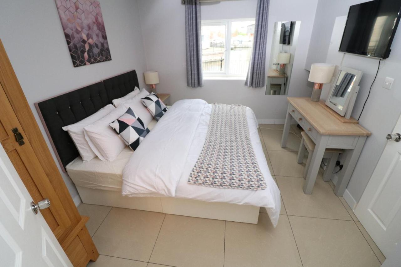 Riverside Rooms Рединг Екстериор снимка