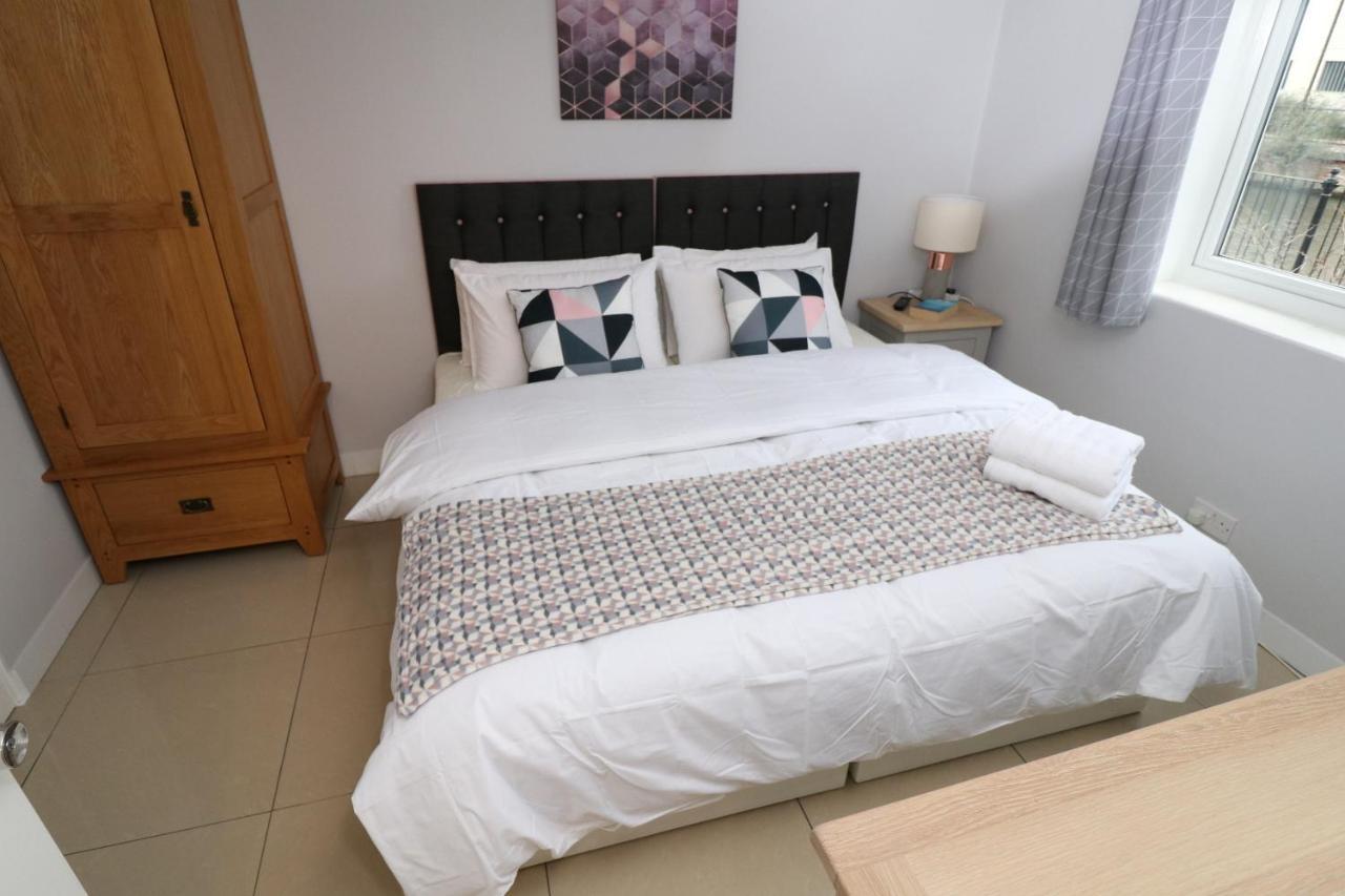 Riverside Rooms Рединг Екстериор снимка
