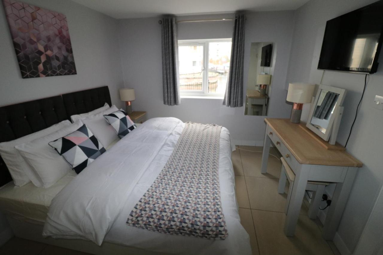Riverside Rooms Рединг Екстериор снимка