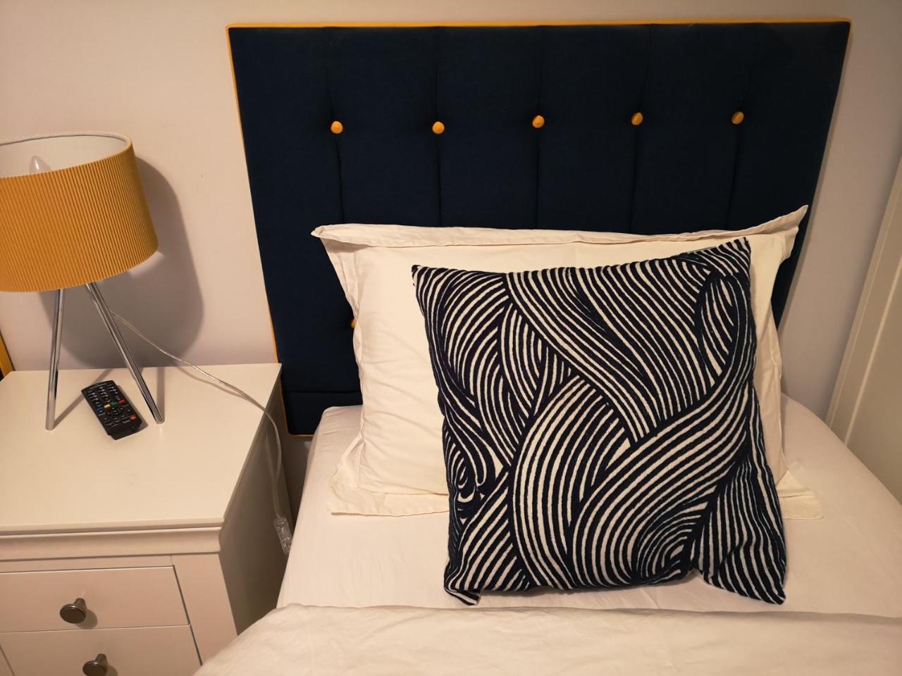 Riverside Rooms Рединг Екстериор снимка
