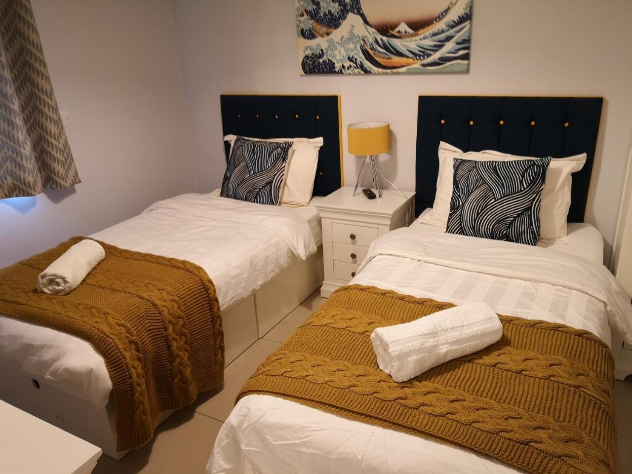 Riverside Rooms Рединг Екстериор снимка